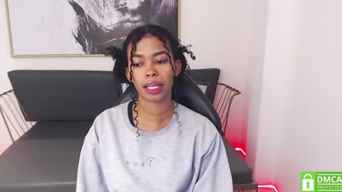 Shenna online show from January 2025 01:00:01 PM