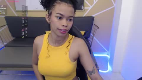 Shenna online show from March 2025 01:08:01 PM