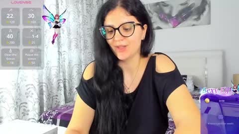 Snapshot of sherllystone chatting on January 2025 01:35:01 PM Miky online show from January 2025 01:35:01 PM