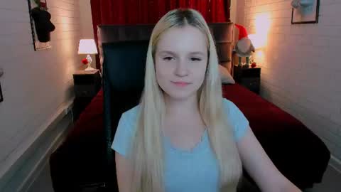 Snapshot of sherributlers chatting on July 2026 05:04:01 AM Sweet Sherri online show from July 2026 05:04:01 AM