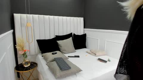 Sheryl online show from February 2025 07:31:02 PM