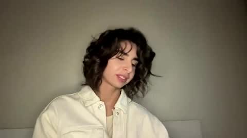 Amy online show from May 2026 01:39:02 PM