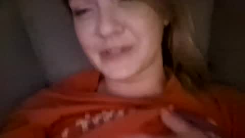 Snapshot of sheseemsinnocent chatting on February 2025 03:43:02 AM sheseemsinnocent online show from February 2025 03:43:02 AM