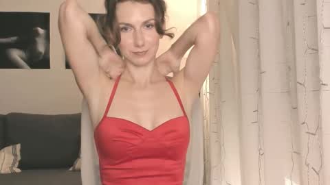 Snapshot of shesleepsnaked chatting on November 2025 03:52:02 PM shesleepsnaked online show from November 2025 03:52:02 PM