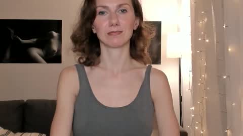 Snapshot of shesleepsnaked chatting on February 2026 06:23:01 PM shesleepsnaked online show from February 2026 06:23:01 PM