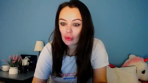 Vikki online show from October 2025 11:11:01 AM