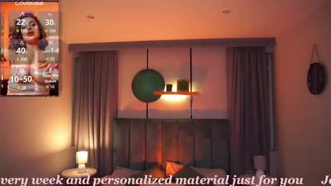 Snapshot of sheyla_hills_ chatting on November 2025 03:56:01 AM Sheyla online show from November 2025 03:56:01 AM