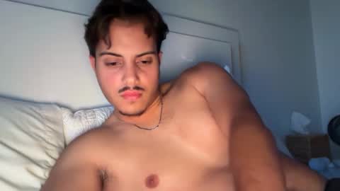 Snapshot of shezadeboy chatting on October 2025 11:02:02 PM shezadeboy online show from October 2025 11:02:02 PM