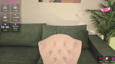 Snapshot of shine_vivi chatting on February 2026 11:17:01 AM Vivi online show from February 2026 11:17:01 AM