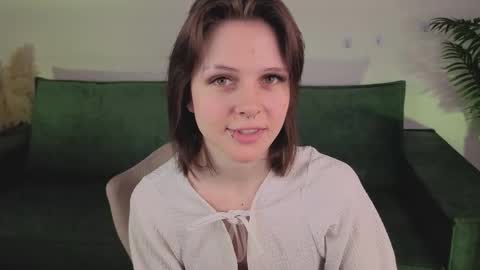 Snapshot of shine_vivi chatting on March 2026 01:18:01 PM Vivi online show from March 2026 01:18:01 PM