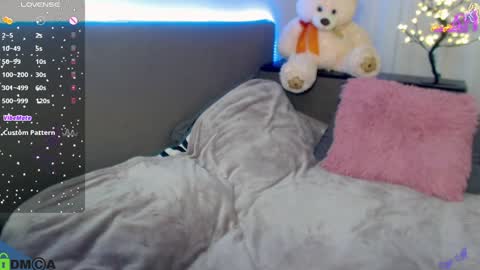 Snapshot of shinelikea_diamond chatting on January 2025 06:02:01 PM Alexis online show from January 2025 06:02:01 PM