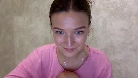 Snapshot of shining_pearl chatting on September 2025 09:20:02 PM Jesica online show from September 2025 09:20:02 PM