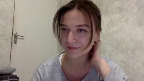 Snapshot of shining_pearl chatting on October 2025 09:39:02 PM Jesica online show from October 2025 09:39:02 PM