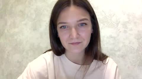 Snapshot of shining_pearl chatting on November 2025 08:43:02 PM Jesica online show from November 2025 08:43:02 PM