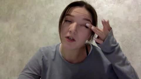 Snapshot of shining_pearl chatting on December 2025 07:55:01 PM Jesica online show from December 2025 07:55:01 PM