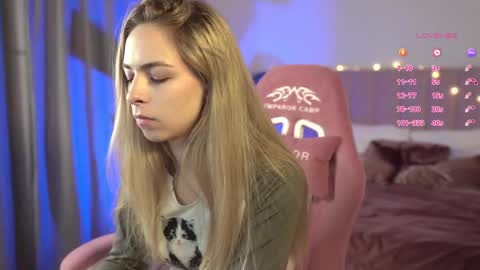 Julia online show from September 2025 06:37:01 AM