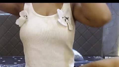 Snapshot of shiri_hot chatting on November 2025 06:46:02 PM Siri online show from November 2025 06:46:02 PM