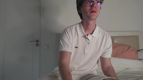 Matthew online show from May 2026 07:54:02 PM