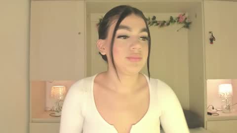 Snapshot of shirleyyjones chatting on December 2025 08:13:01 PM Shirley online show from December 2025 08:13:01 PM