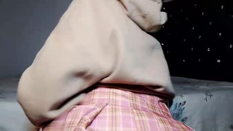 Shi-ro online show from December 2025 12:38:02 AM