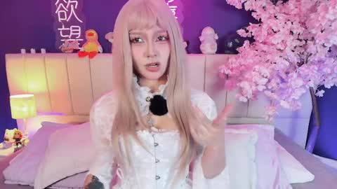 Snapshot of shizuko___ chatting on May 2026 08:50:01 PM Valentina online show from May 2026 08:50:01 PM