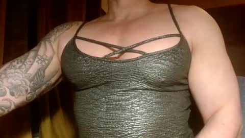 Snapshot of show_on_for_you chatting on November 2025 10:45:02 PM show_on_for_you online show from November 2025 10:45:02 PM