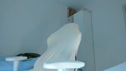 jennywoody online show from April 2026 04:05:02 AM