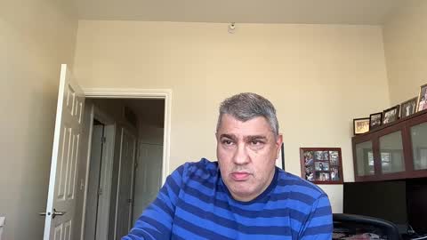 Snapshot of showmet chatting on February 2025 08:41:01 PM Chicago Guy online show from February 2025 08:41:01 PM