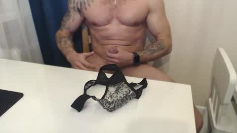 Snapshot of shtirlec86 chatting on February 2026 05:52:01 PM Mary and Piter online show from February 2026 05:52:01 PM