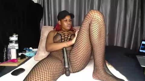 Snapshot of shugacubee chatting on January 2025 05:05:01 PM EVA online show from January 2025 05:05:01 PM