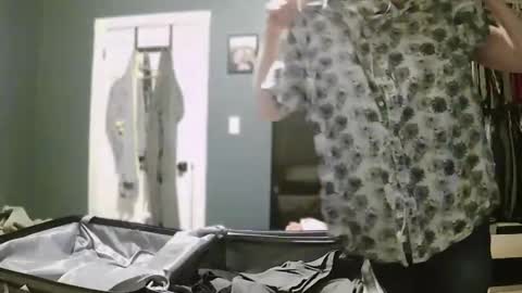 Snapshot of shutterbug989 chatting on March 2025 01:14:02 AM shutterbug989 online show from March 2025 01:14:02 AM