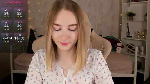 Polly online show from December 2025 12:15:02 AM