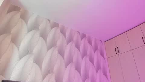 Snapshot of shy_bambiii chatting on December 2024 05:51:01 AM Mika online show from December 2024 05:51:01 AM