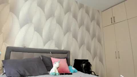 Snapshot of shy_bambiii chatting on February 2025 11:03:01 AM Mika online show from February 2025 11:03:01 AM