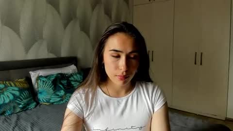 Snapshot of shy_bambiii chatting on July 2026 04:37:02 AM Mika online show from July 2026 04:37:02 AM