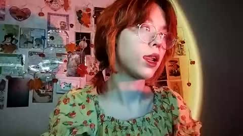 Milena online show from November 2025 02:39:02 PM