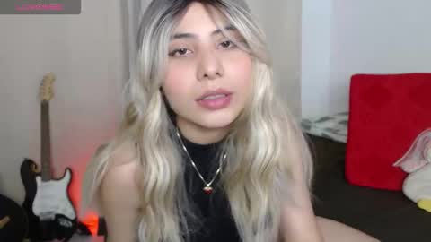 Snapshot of shy_kloe chatting on November 2025 12:46:02 AM Kloe online show from November 2025 12:46:02 AM