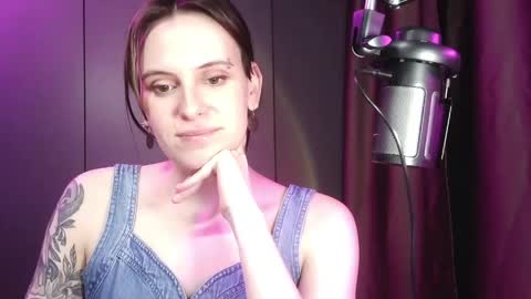 Snapshot of shy_miracle chatting on April 2026 05:30:01 PM shy_miracle online show from April 2026 05:30:01 PM