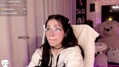 Snapshot of shyangie24 chatting on October 2025 05:10:01 AM Angeline 3 independent come here when am horny... online show from October 2025 05:10:01 AM