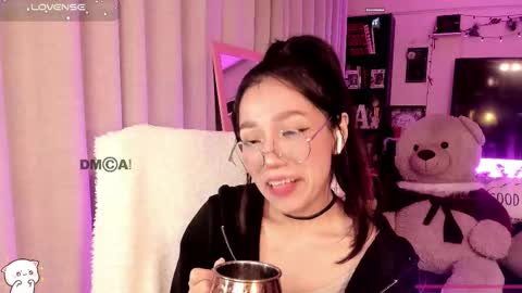 Snapshot of shyangie24 chatting on November 2025 02:01:01 AM Angeline 3 independent come here when am horny... online show from November 2025 02:01:01 AM