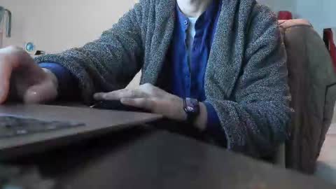Snapshot of shyboy0533 chatting on October 2025 07:40:01 PM shyboy0533 online show from October 2025 07:40:01 PM