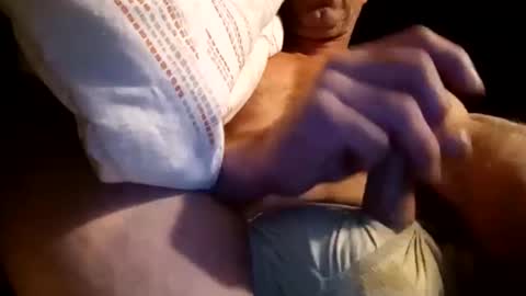 Snapshot of shydude39240 chatting on February 2025 04:55:01 AM shydude39240 online show from February 2025 04:55:01 AM