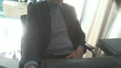 shyfrenchcock online show from January 2026 10:17:02 AM