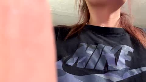 Snapshot of shyg1r1 chatting on January 2025 01:06:02 PM Sasha online show from January 2025 01:06:02 PM