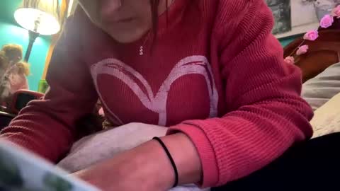 Snapshot of shyg1r1 chatting on January 2025 10:00:02 AM Sasha online show from January 2025 10:00:02 AM