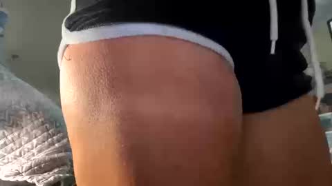 Snapshot of shyg1r1 chatting on October 2025 03:55:01 PM Sasha online show from October 2025 03:55:01 PM