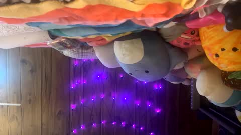 Snapshot of shyg1r1 chatting on December 2025 07:15:02 AM Sasha online show from December 2025 07:15:02 AM