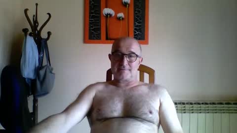 Snapshot of shymmy10 chatting on May 2026 10:09:02 AM shymmy10 online show from May 2026 10:09:02 AM