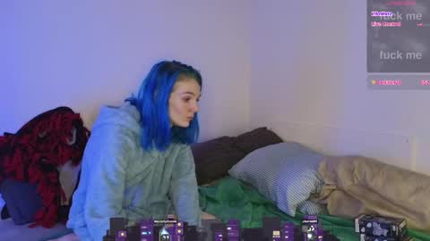 Hippie online show from April 2026 04:45:02 PM