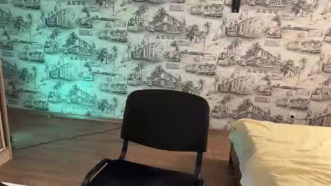 Amelia online show from September 2025 07:15:02 PM